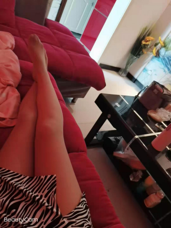 小少妇飞飞泄火